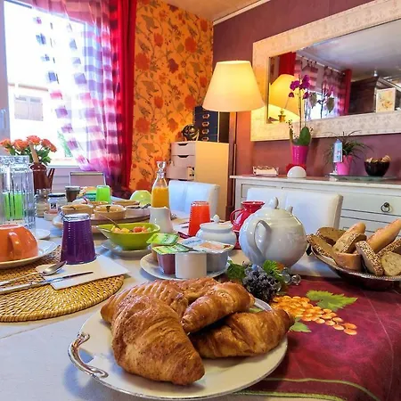 & Table D'hotes La Bordelaise Homestay Cenon