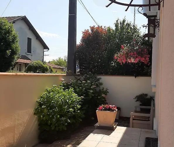 Privat bolig & Table D'hotes La Bordelaise Cenon